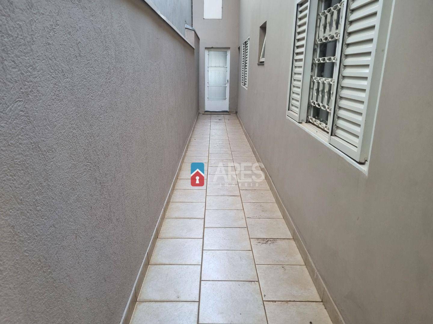 Casa à venda com 4 quartos, 153m² - Foto 15