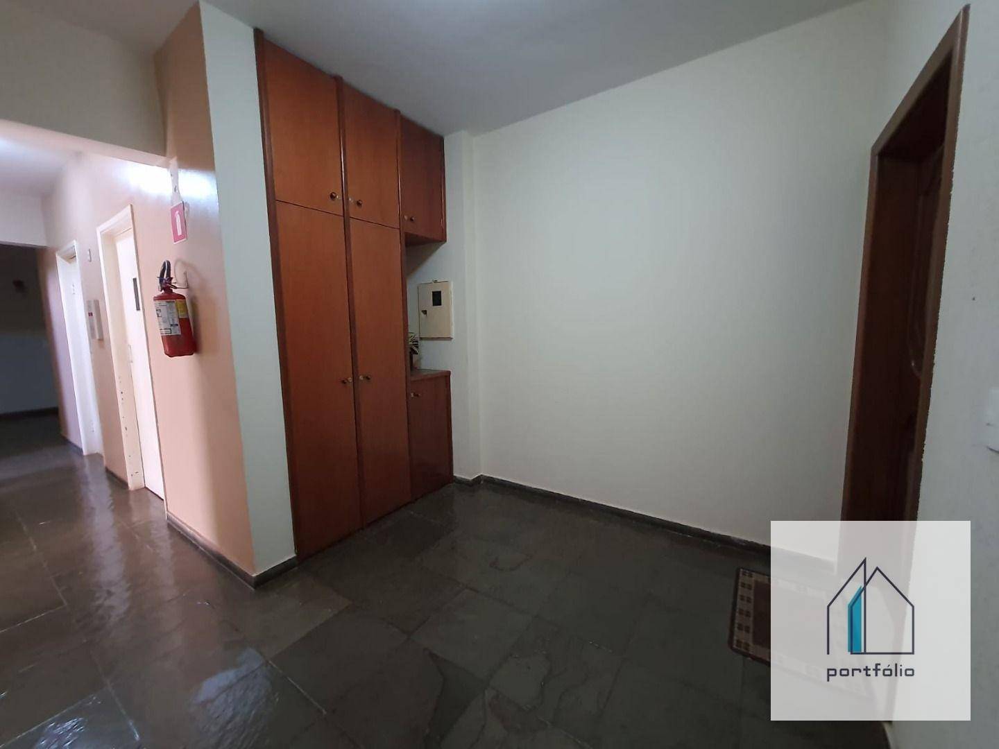 Apartamento à venda com 3 quartos, 164m² - Foto 26