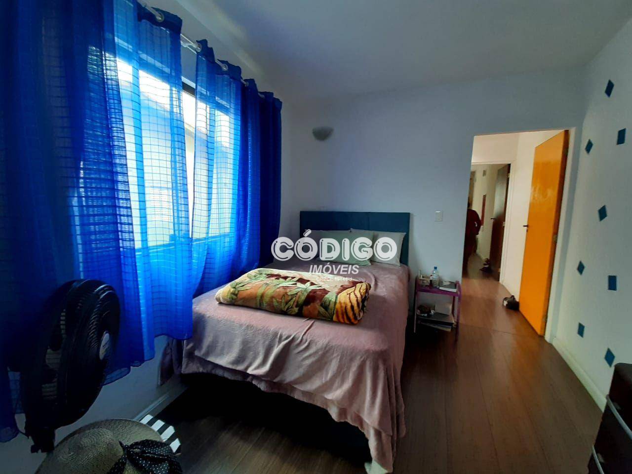 Sobrado à venda com 2 quartos, 203m² - Foto 8