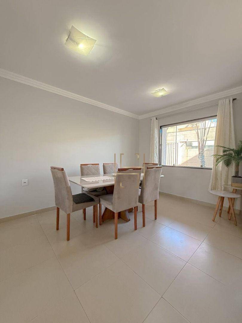 Casa, 3 quartos, 172 m² - Foto 4