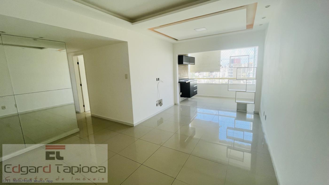 Apartamento para alugar com 3 quartos, 90m² - Foto 1