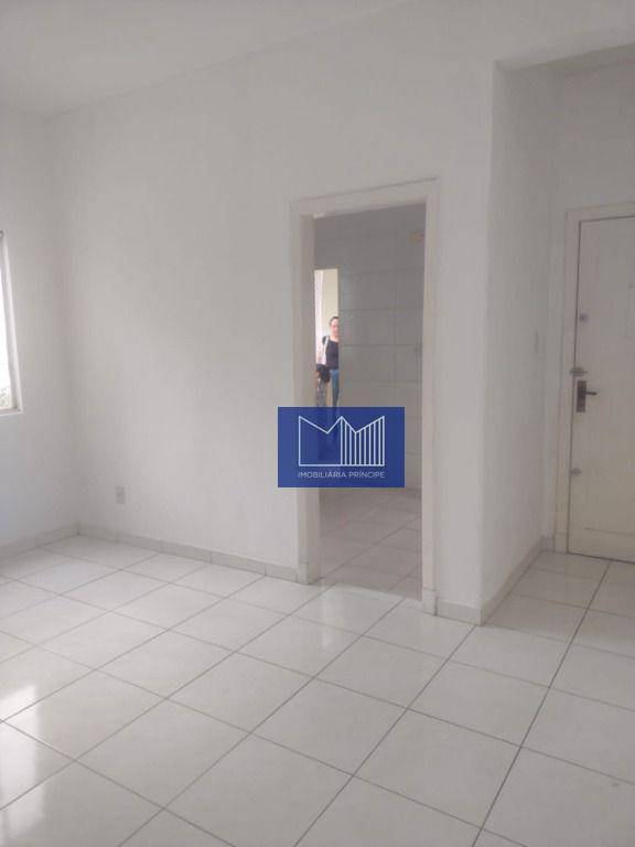 Apartamento para alugar com 2 quartos, 70m² - Foto 1