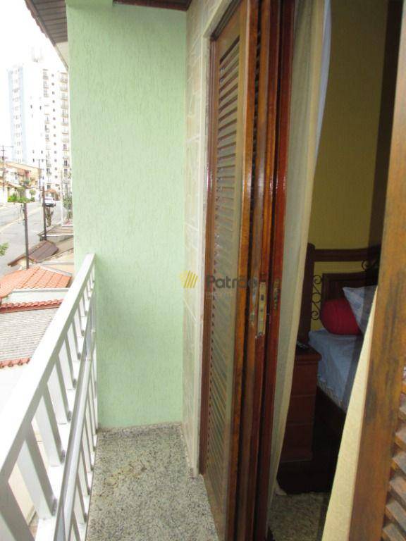 Sobrado à venda com 3 quartos, 220m² - Foto 8