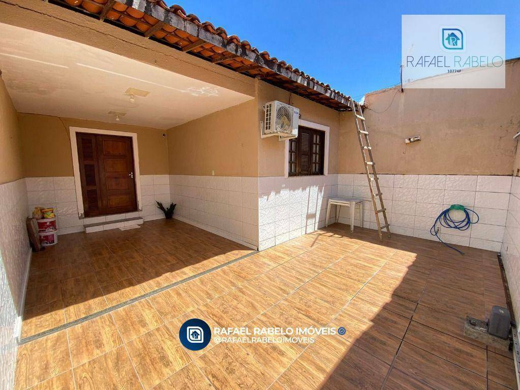 Casa à venda com 2 quartos, 70m² - Foto 11