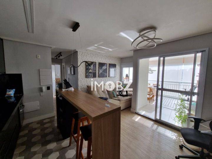 Apartamento à venda com 2 quartos, 71m² - Foto 2