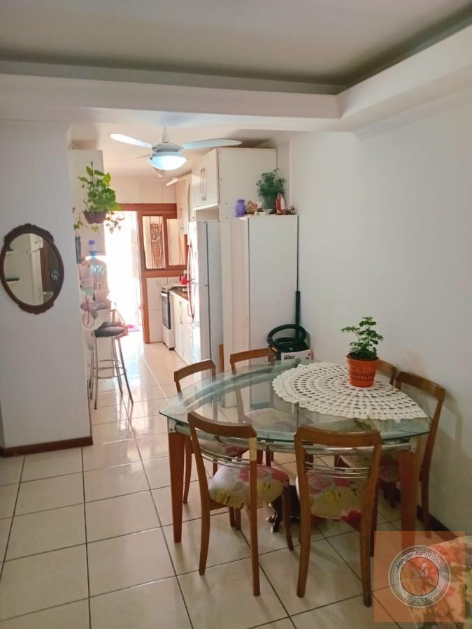 Casa à venda com 2 quartos, 62m² - Foto 3