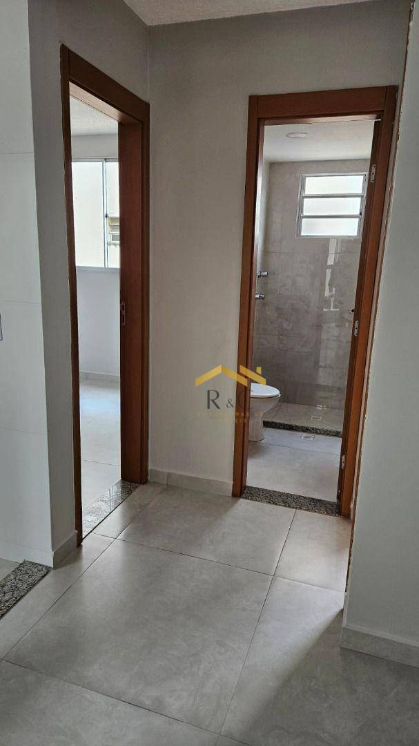 Apartamento à venda com 2 quartos, 42m² - Foto 8