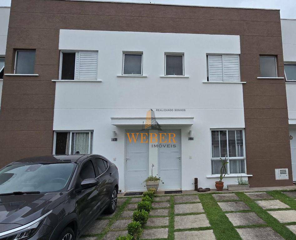 Sobrado à venda com 3 quartos, 80m² - Foto 1