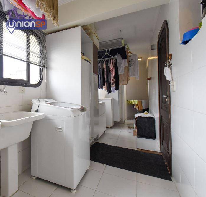 Apartamento à venda com 4 quartos, 226m² - Foto 25