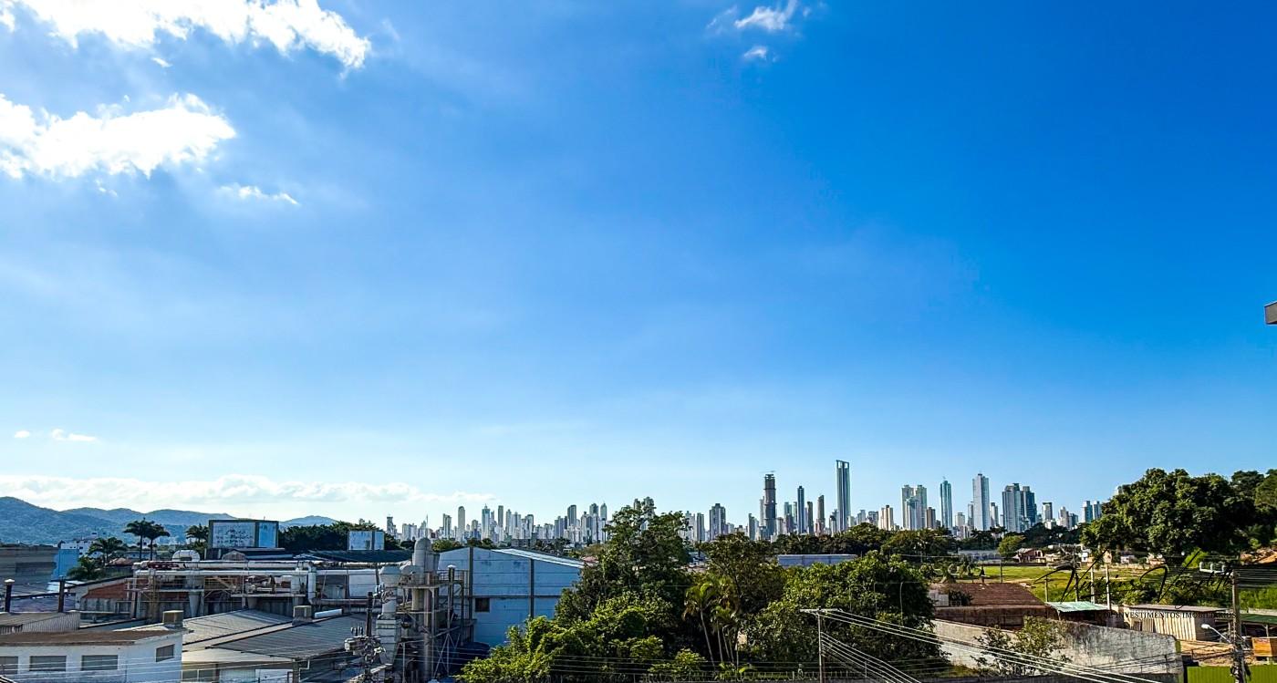 Apartamento à venda com 3 quartos, 79m² - Foto 7