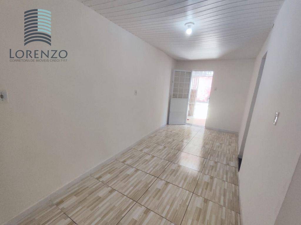 Casa à venda com 2 quartos, 70m² - Foto 5