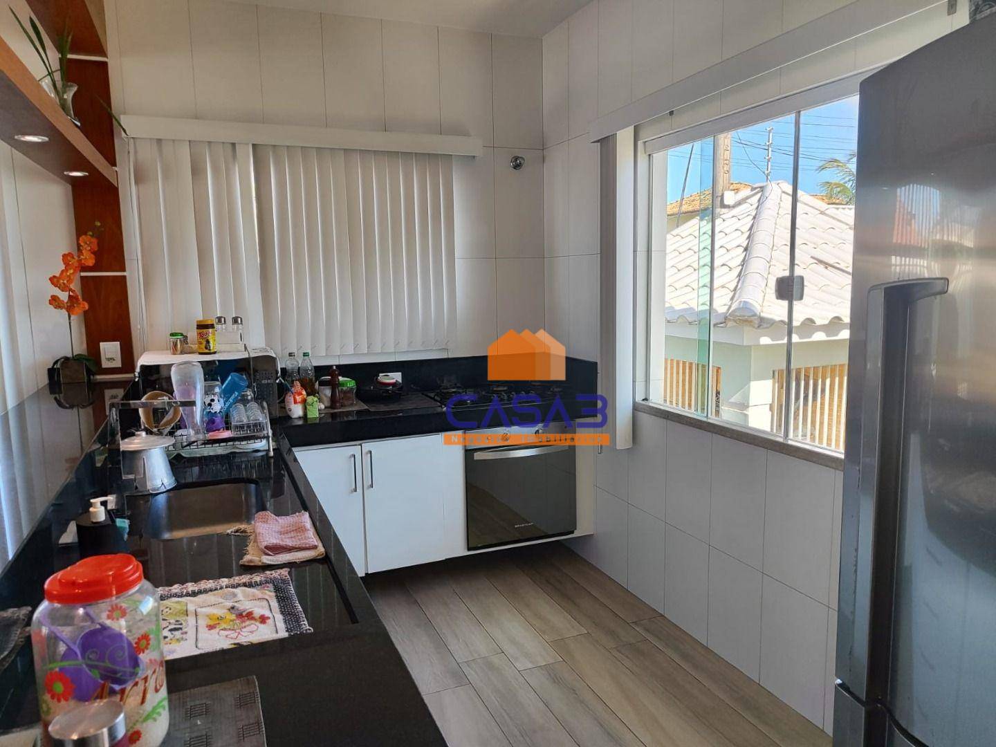 Casa à venda com 4 quartos, 131m² - Foto 35