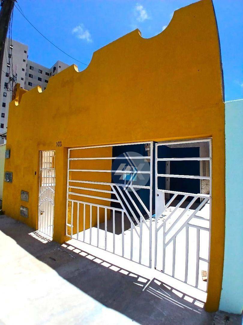 Casa à venda com 4 quartos, 210m² - Foto 10