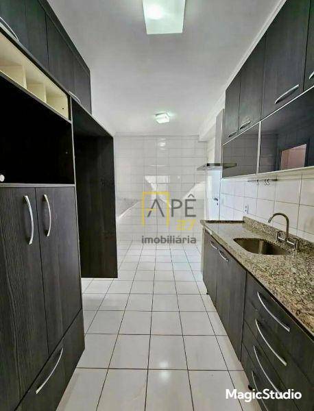 Apartamento para alugar com 3 quartos, 86m² - Foto 7