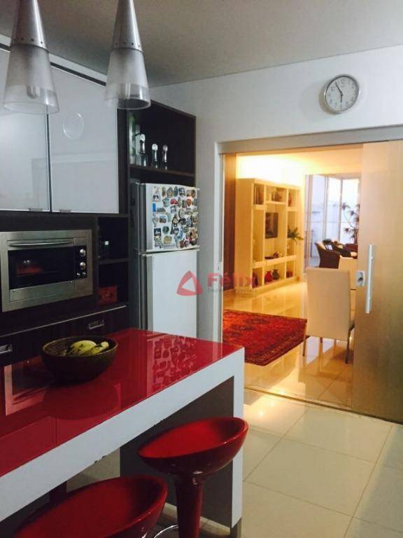 Casa de Condomínio à venda com 4 quartos, 350m² - Foto 14