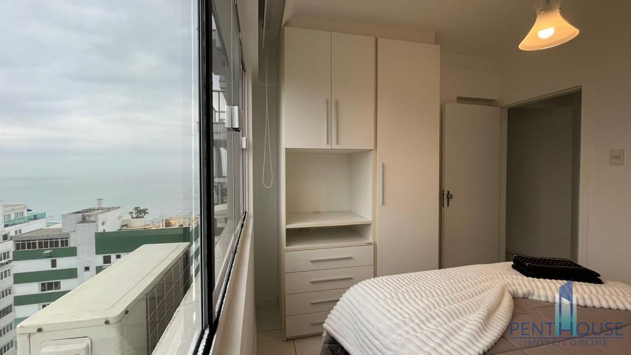 Apartamento para alugar com 3 quartos, 130m² - Foto 18
