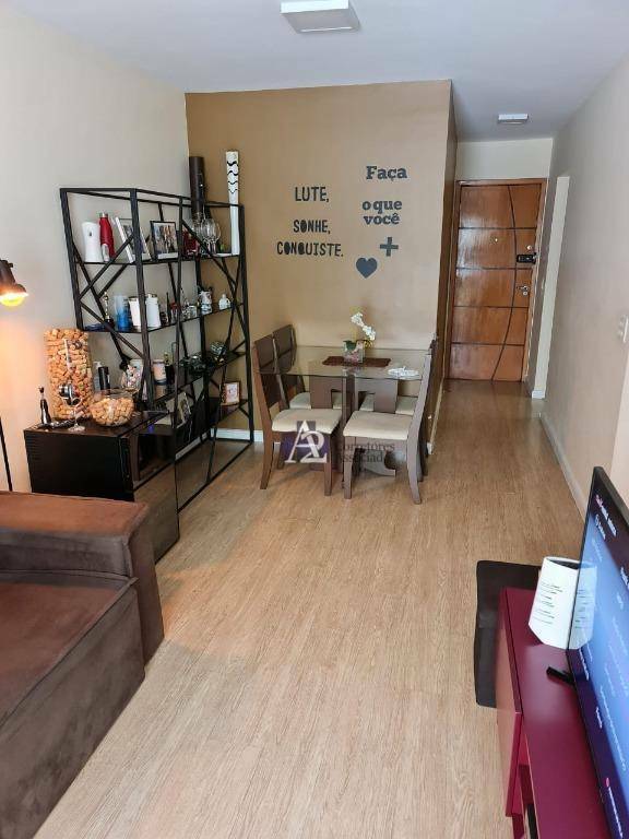 Apartamento à venda com 2 quartos, 60m² - Foto 3