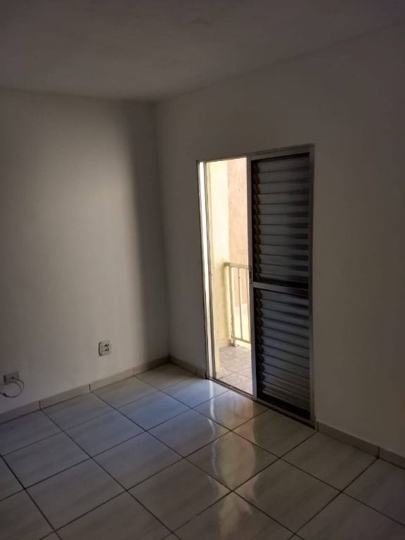 Sobrado à venda com 2 quartos, 63m² - Foto 4