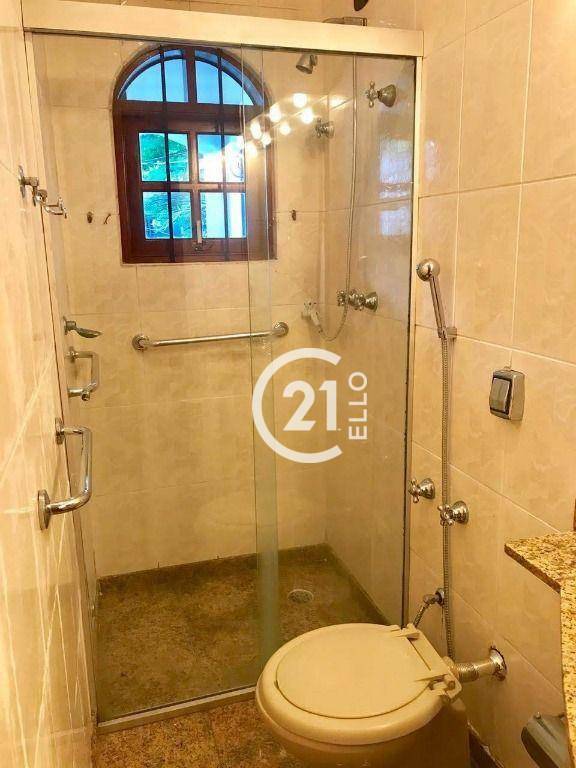 Casa de Condomínio à venda e aluguel com 3 quartos, 240m² - Foto 29