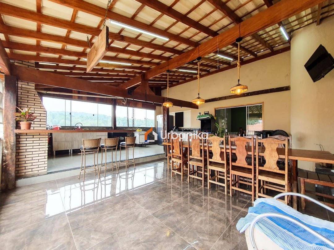 Sobrado, 3 quartos, 240 m² - Foto 1