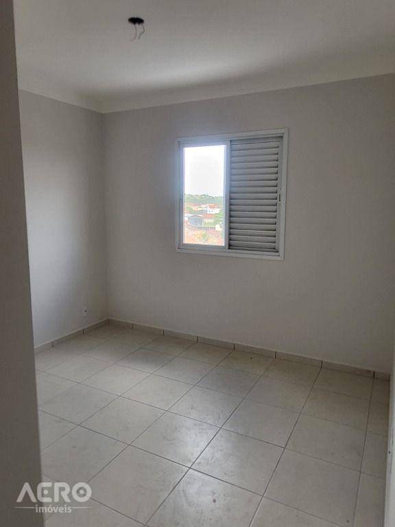 Apartamento à venda com 3 quartos, 77m² - Foto 5