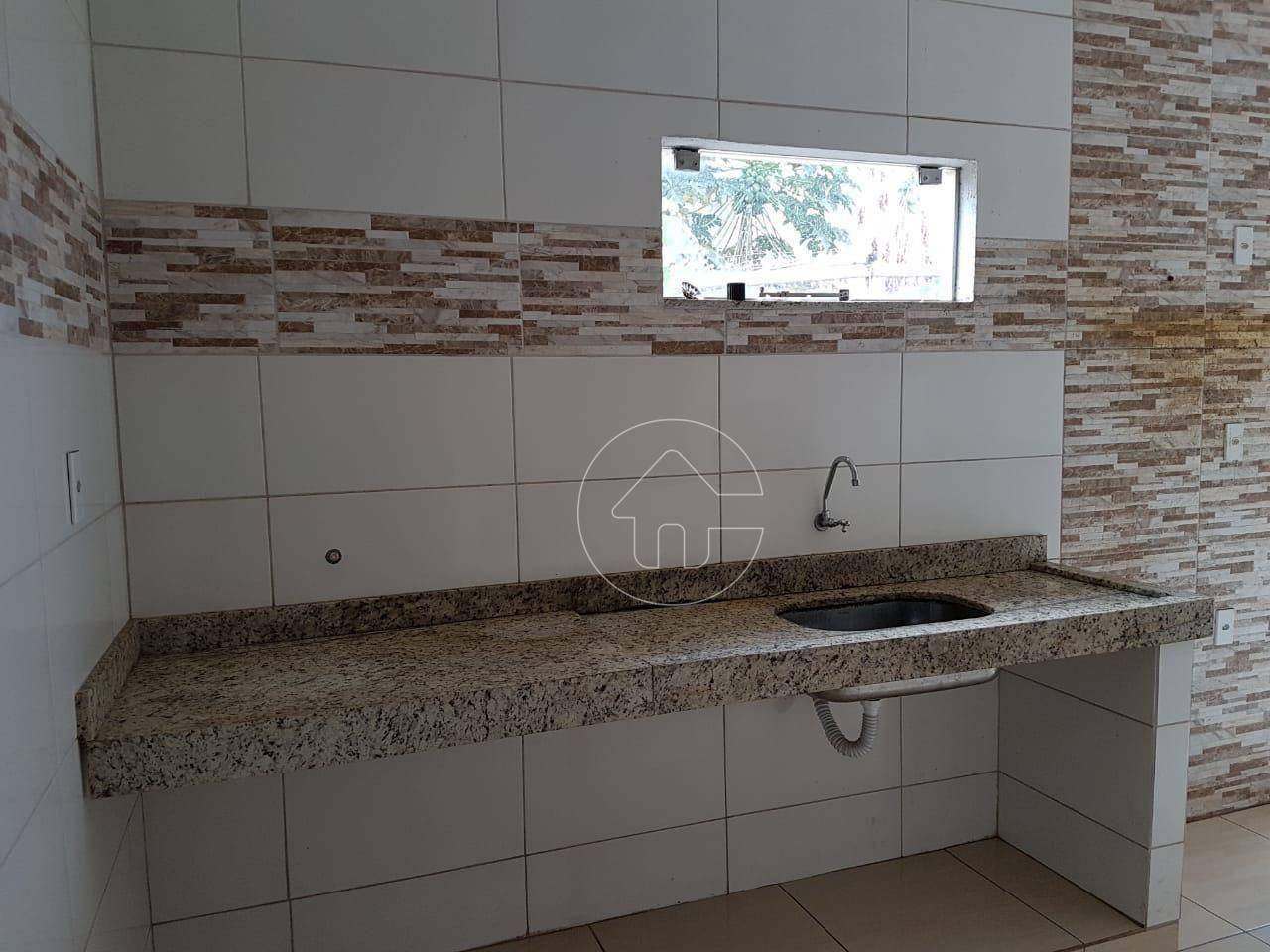 Casa à venda e aluguel com 3 quartos, 200m² - Foto 4