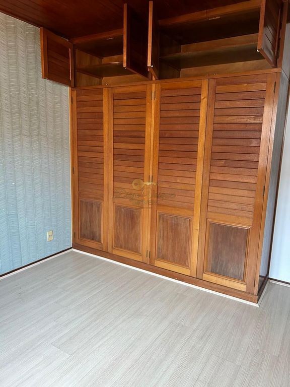Casa de Condomínio à venda com 4 quartos, 350m² - Foto 14