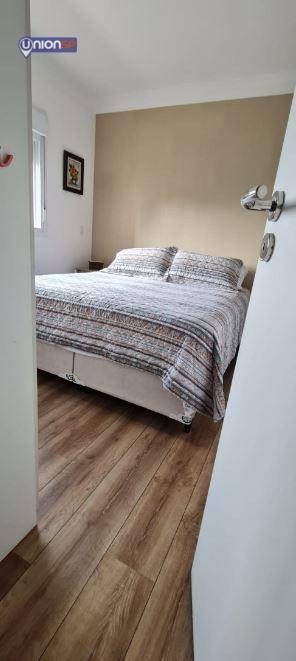 Apartamento à venda com 3 quartos, 101m² - Foto 7