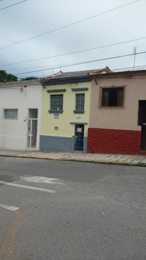 Casa à venda com 2 quartos, 106m² - Foto 2