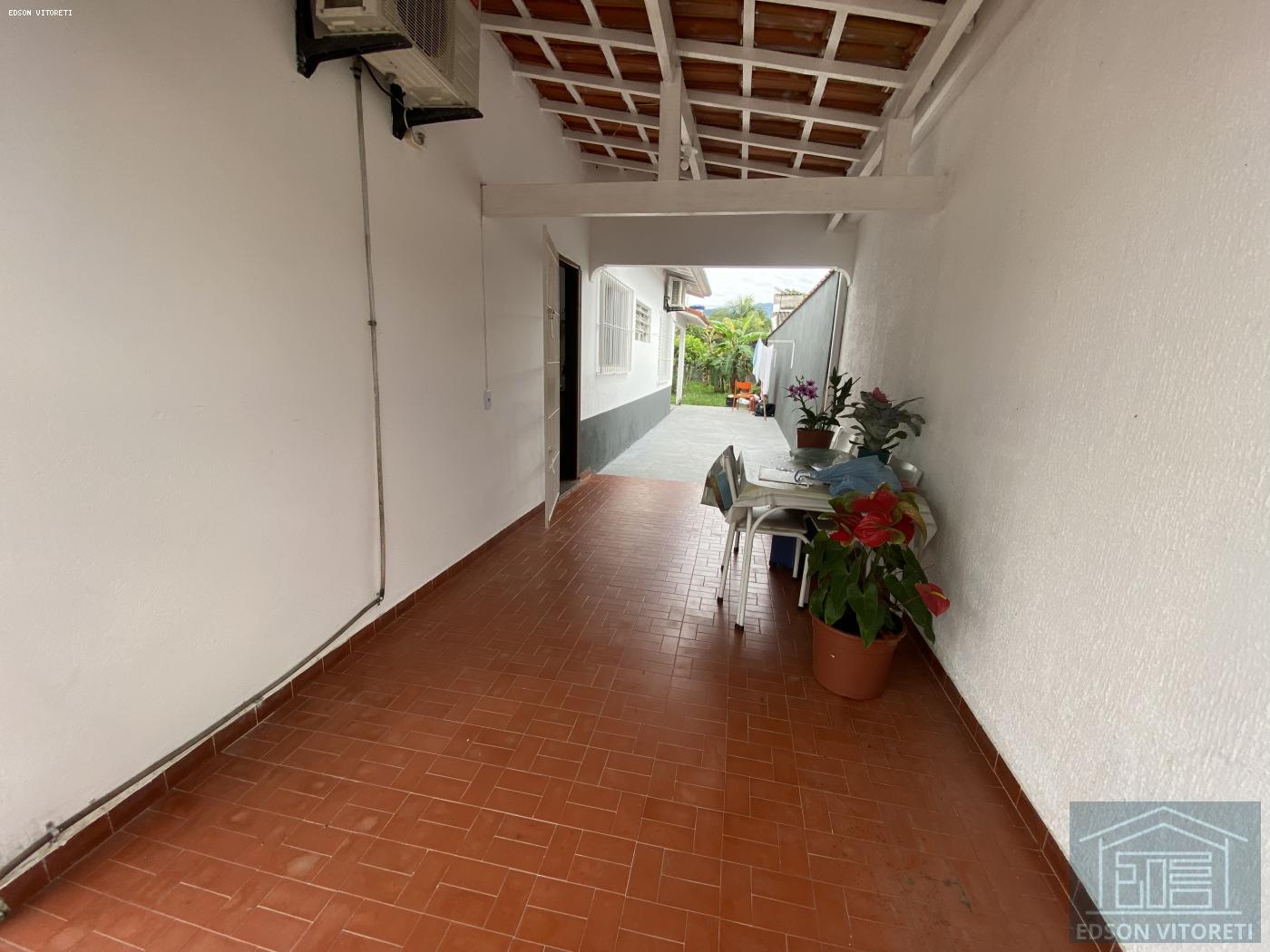 Casa à venda com 1 quarto, 78m² - Foto 4