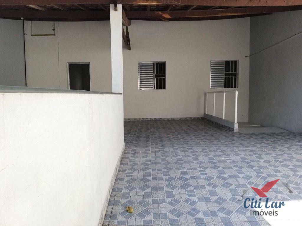 Casa para alugar com 1 quarto, 63m² - Foto 11