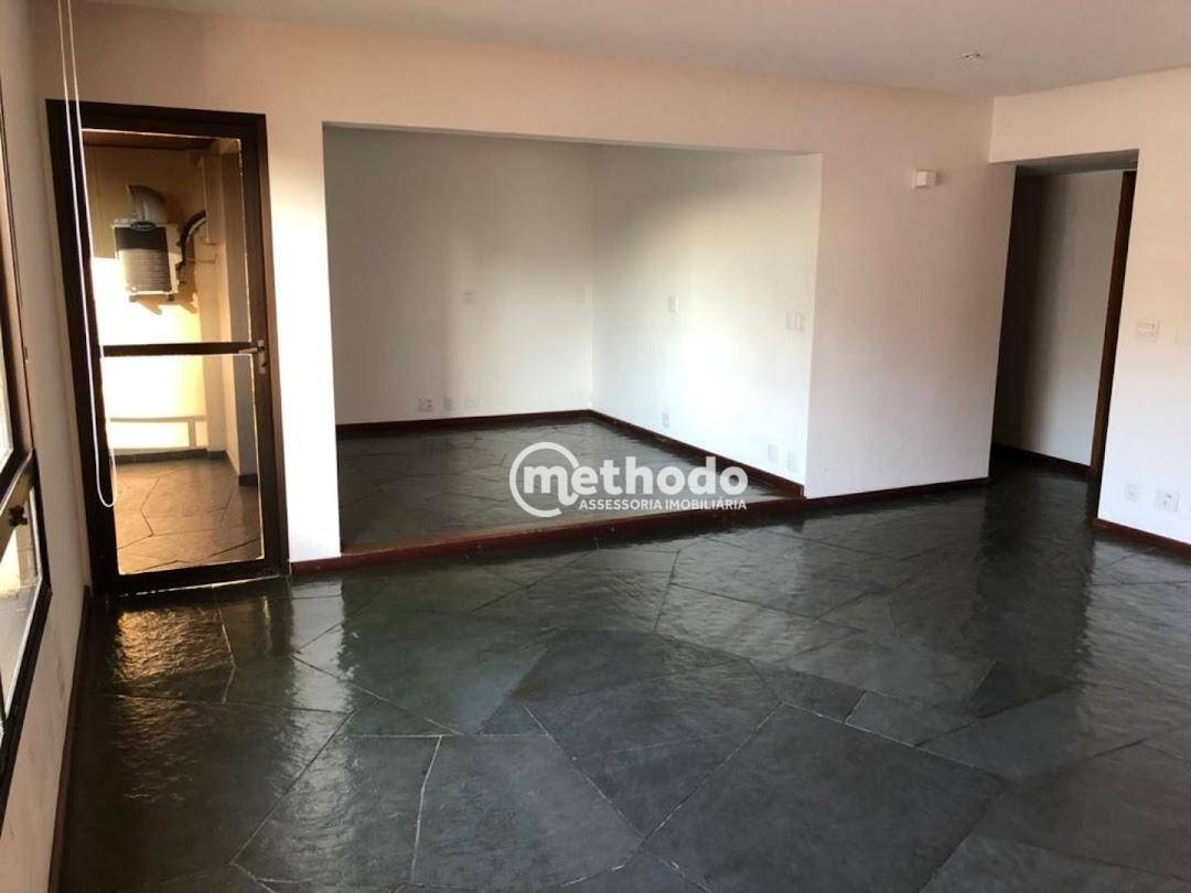 Apartamento à venda com 3 quartos, 160m² - Foto 2