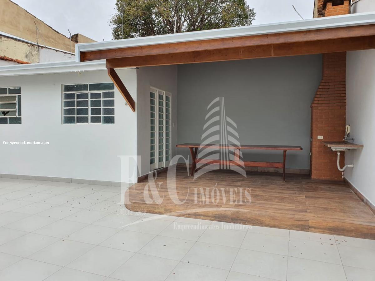 Casa à venda com 3 quartos, 355m² - Foto 16