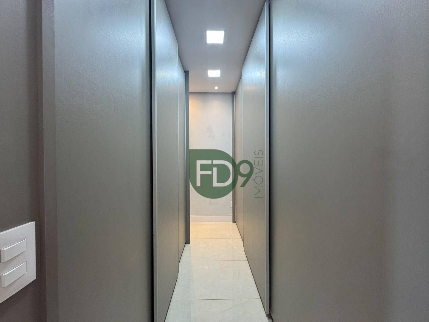 Casa de Condomínio à venda e aluguel com 3 quartos, 370m² - Foto 18