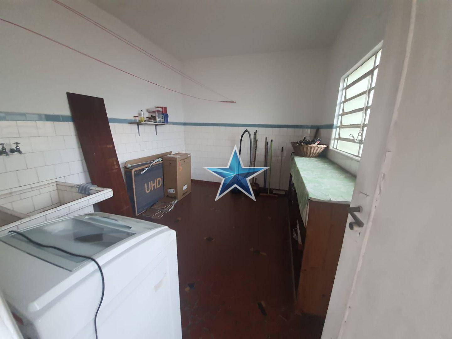 Sobrado à venda com 4 quartos, 300m² - Foto 58