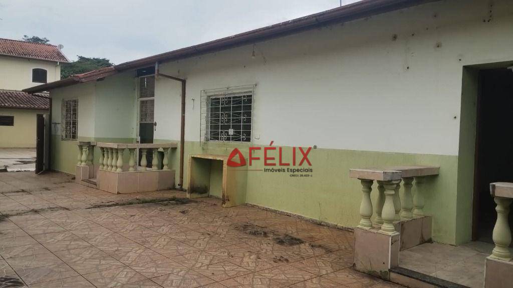 Casa à venda e aluguel com 4 quartos, 262m² - Foto 11
