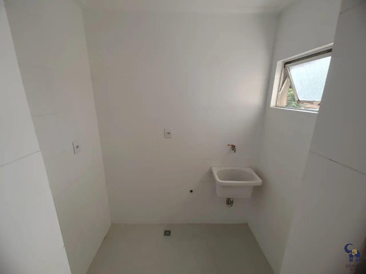 Apartamento à venda com 2 quartos, 66m² - Foto 11