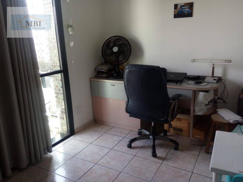 Apartamento à venda com 3 quartos, 126m² - Foto 13