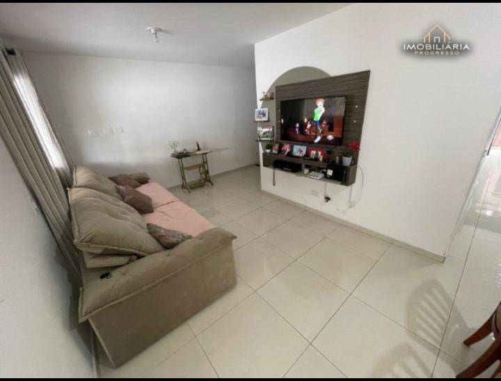 Casa à venda com 3 quartos, 94m² - Foto 1