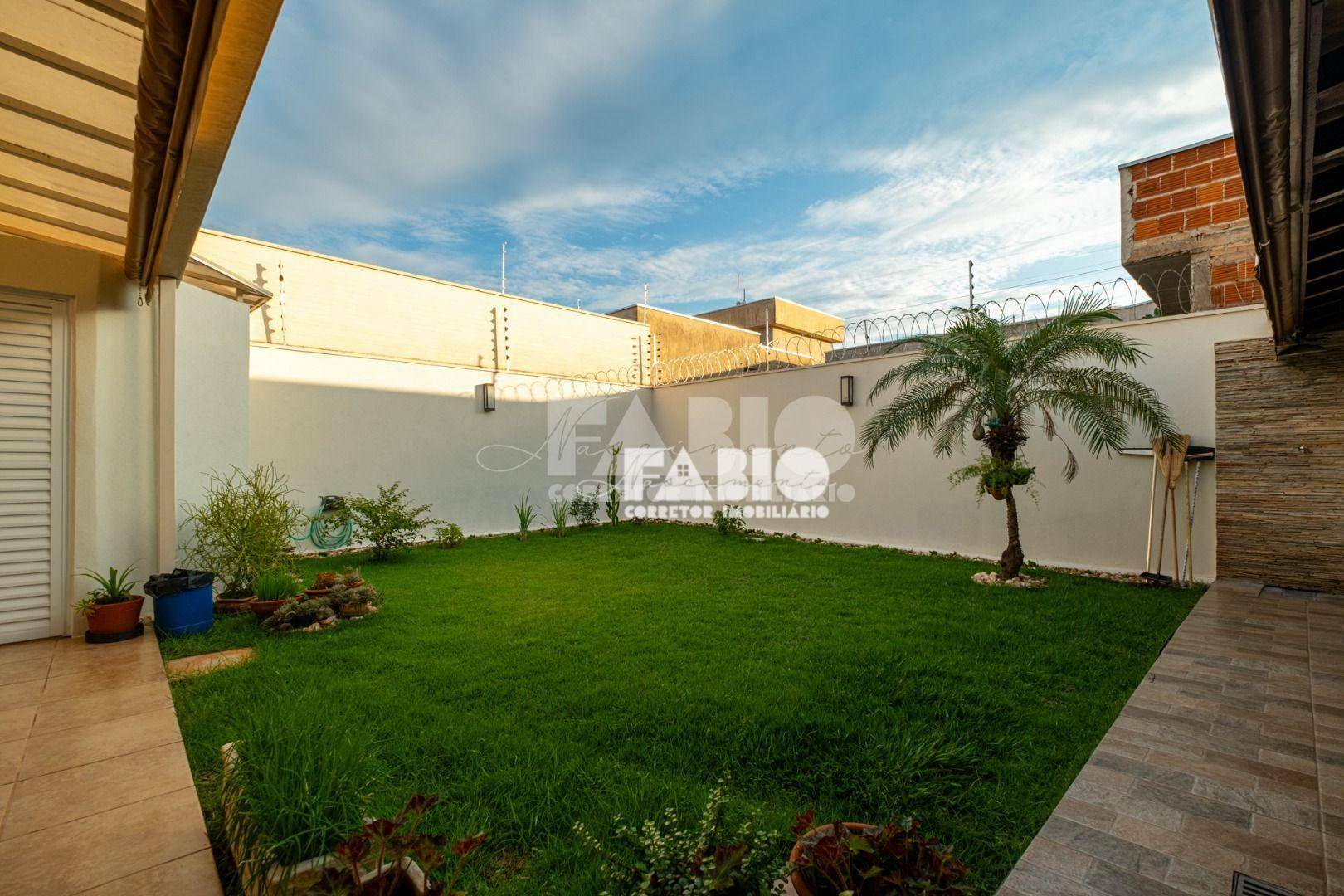 Casa à venda com 4 quartos, 220m² - Foto 42