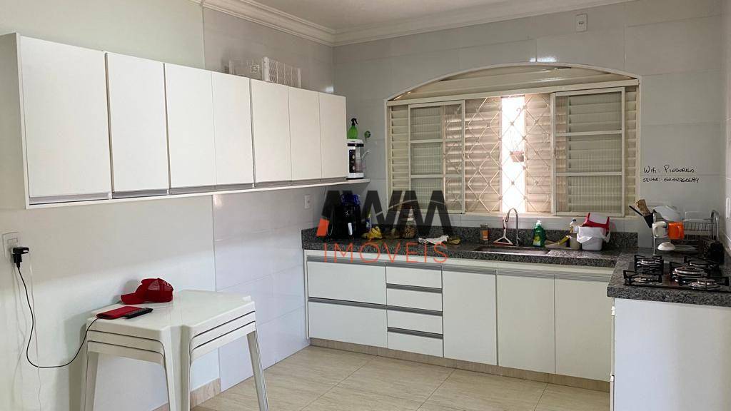 Casa à venda com 3 quartos, 232m² - Foto 28