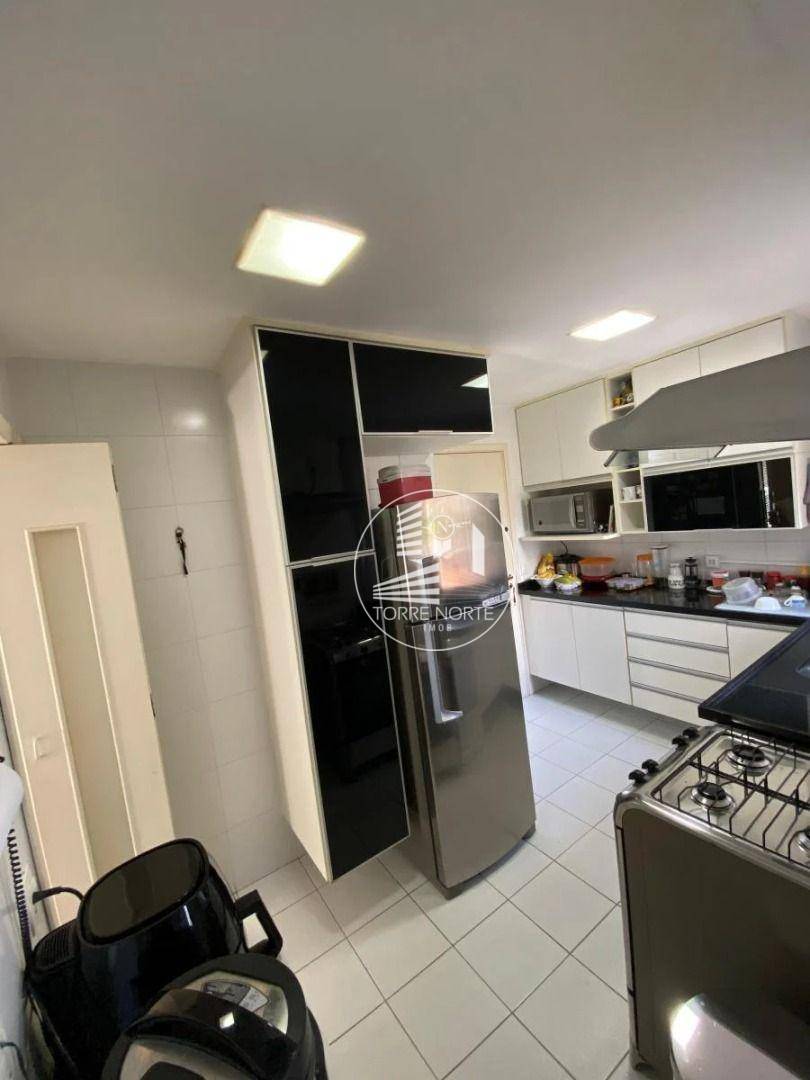 Apartamento à venda com 3 quartos, 104m² - Foto 4