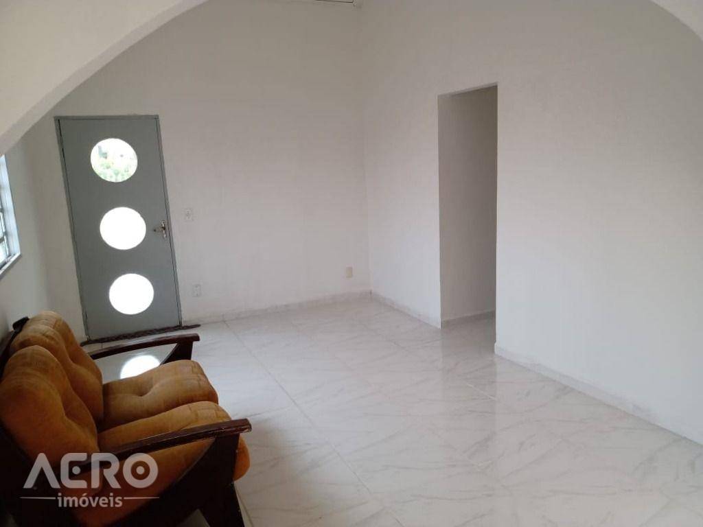 Casa à venda com 3 quartos, 180m² - Foto 10