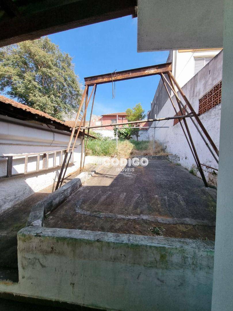 Casa à venda com 4 quartos, 150m² - Foto 11