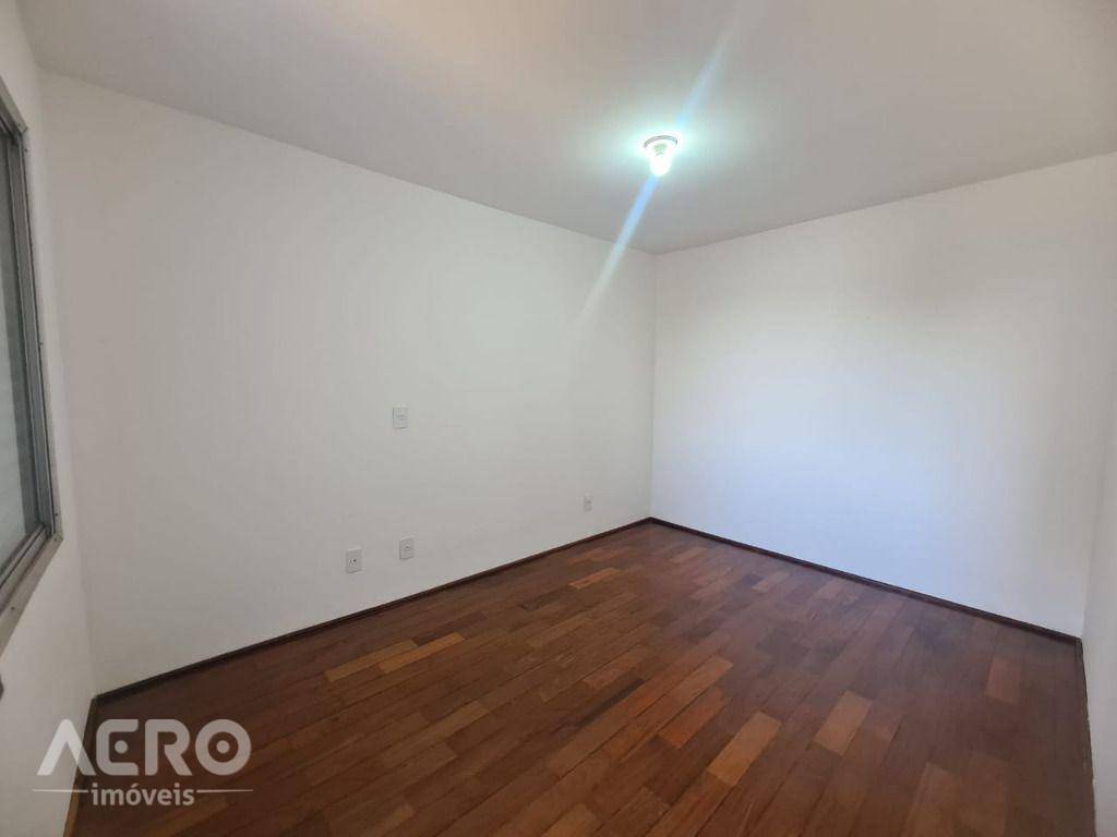 Apartamento à venda com 3 quartos, 82m² - Foto 22