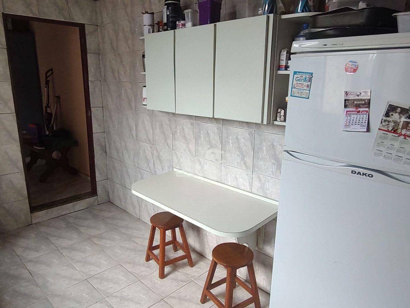 Casa à venda com 4 quartos, 170m² - Foto 10