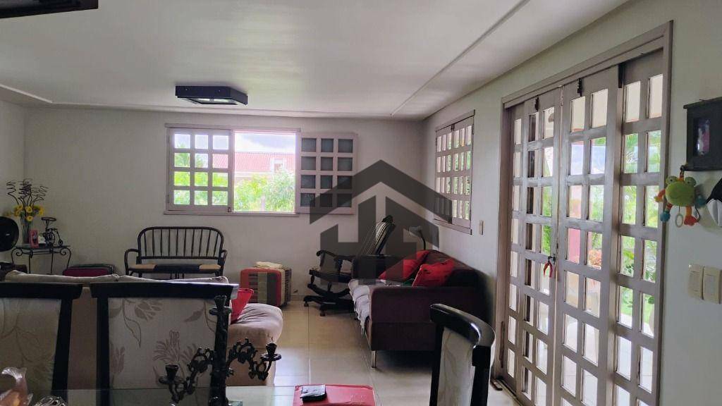 Casa de Condomínio à venda com 4 quartos, 220m² - Foto 10