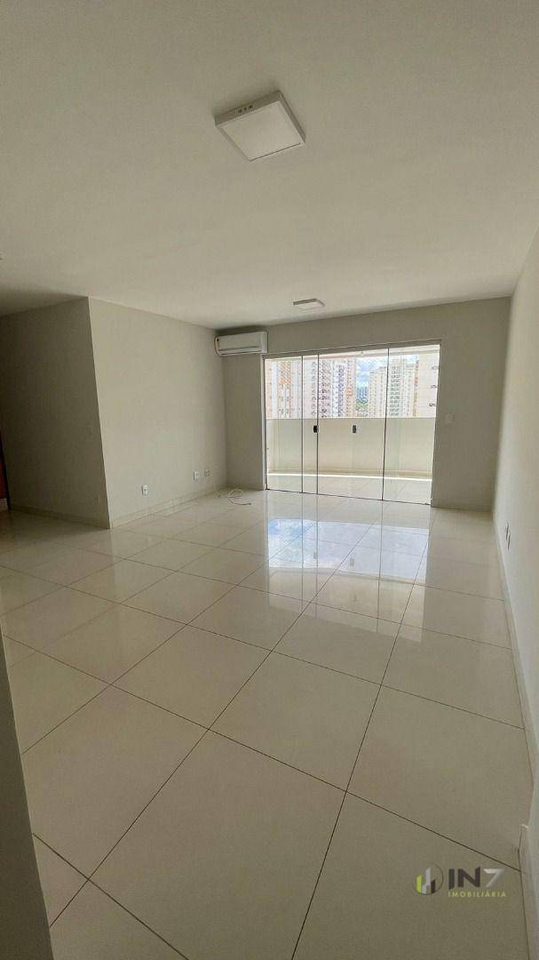 Apartamento à venda com 3 quartos, 100m² - Foto 11