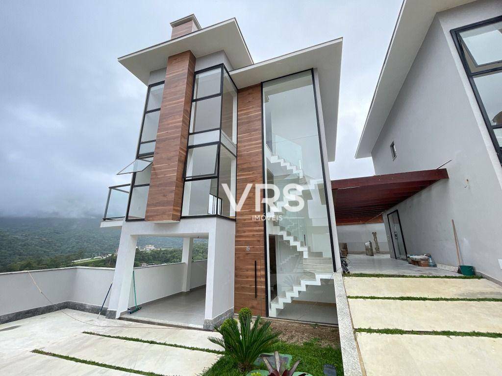 Casa de Condomínio à venda com 4 quartos, 160m² - Foto 2