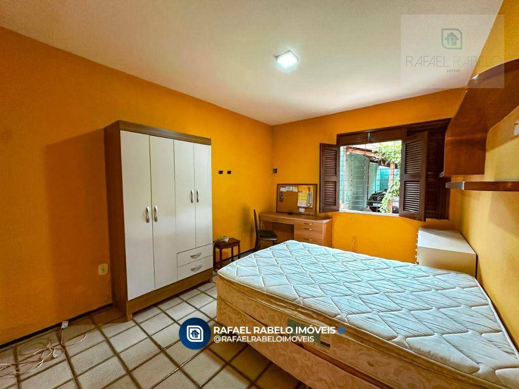 Casa à venda com 4 quartos, 230m² - Foto 2